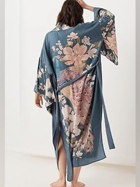 Spell Waterfall Kimono Sz M/L 🩶🩷